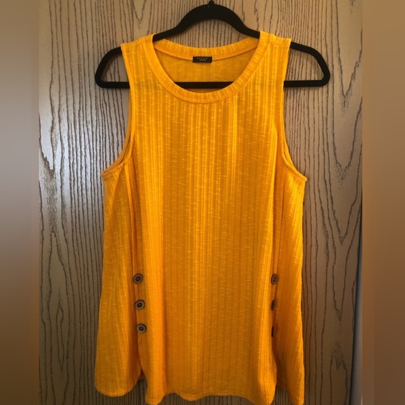 Studio 1886 Avon embellished Tank tops set of 2 - Picture 2 of 14